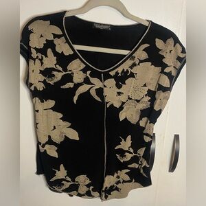Women’s Vanilla Sugar Black & Gold Floral Top Size Petite Small